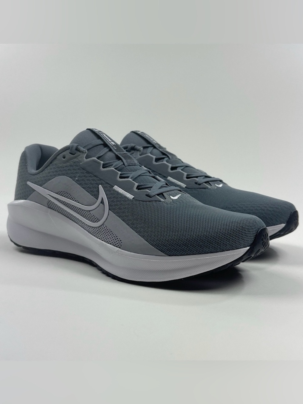 Nike Downshifter 13 Gray Mens Size 10 Sneakers Shoes Athletic Running FD6454-010